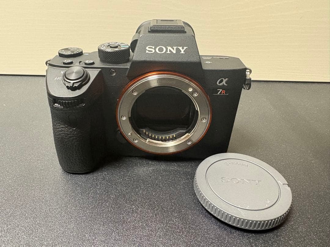 SONY フルサイズミラーレス一眼カメラ　α 7RⅢ レンズセット　おまけ付き