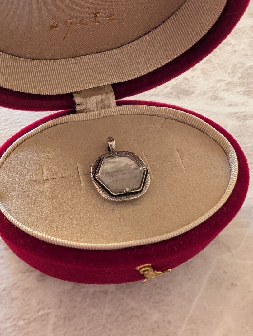 アガット　agete　シルバー　シェル　ネックレス　チャーム