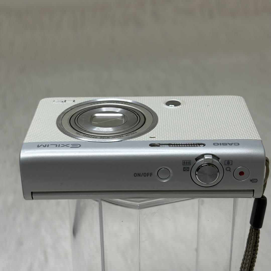 CASIO カメラ　エクシリム　EX-ZR50 ホワイト コンデジ　ジャンク