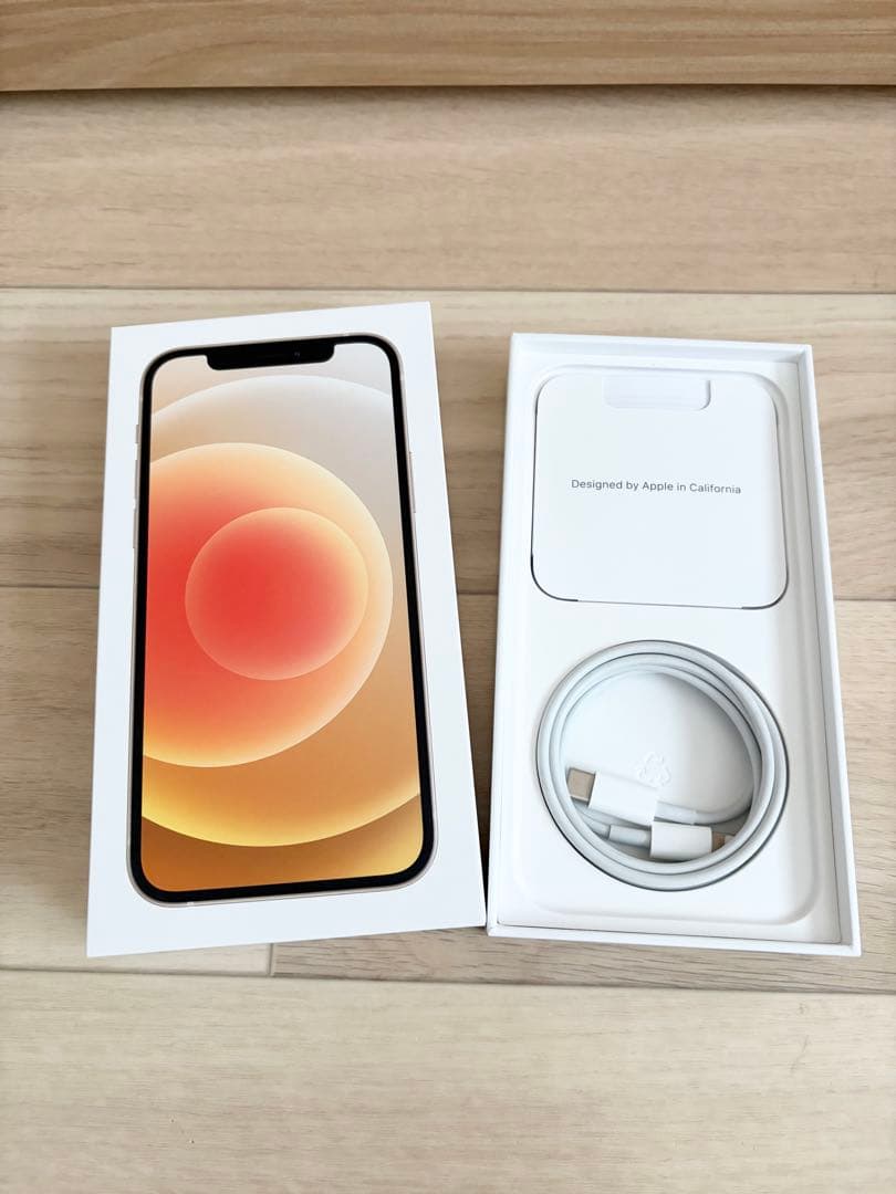 Apple iPhone 12 ホワイト 本体 充電ケーブル付き