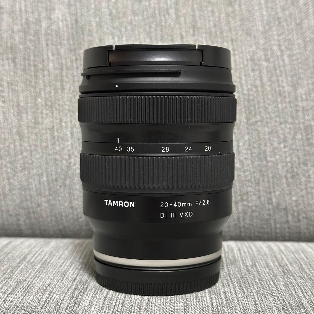 【タイムセール】カメラレンズ 箱付き TAMRON 20-40mm F/2.8