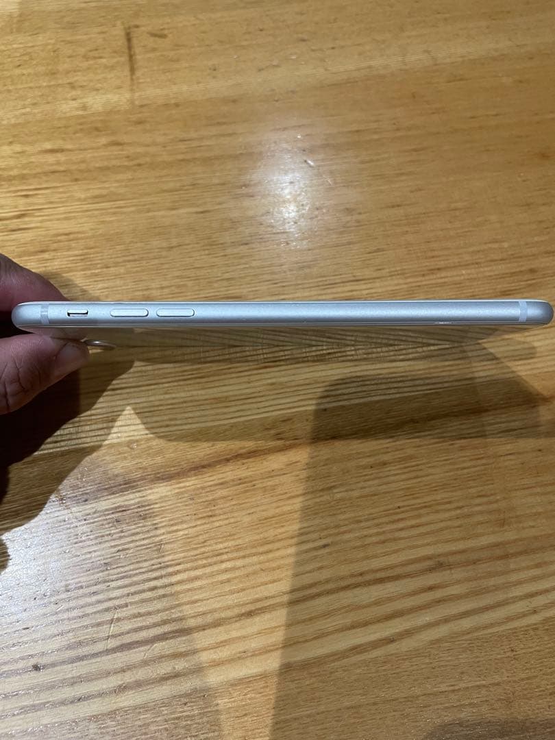 Apple iPhone 8 Plus シルバー