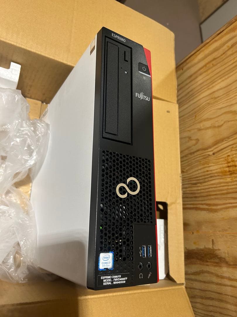 Windowsデスクトップ ESPRIMO D588/VX i7-8700 16GB SSD512GB
