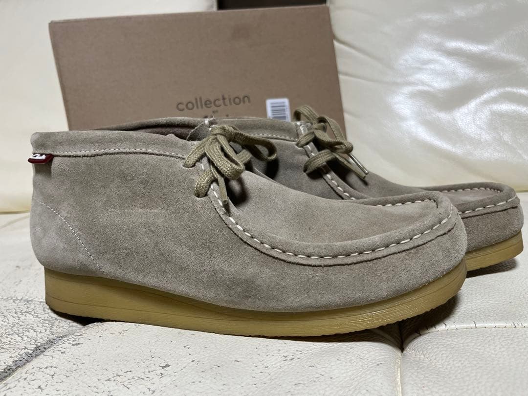 Clarks collection ワラビーブーツ ベージュスエード UK9.5