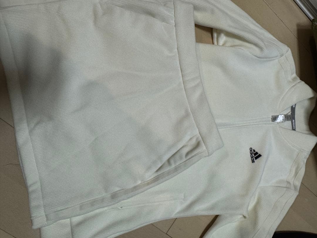 adidasゴルフ　ホワイト　コーデュロイセットアップ