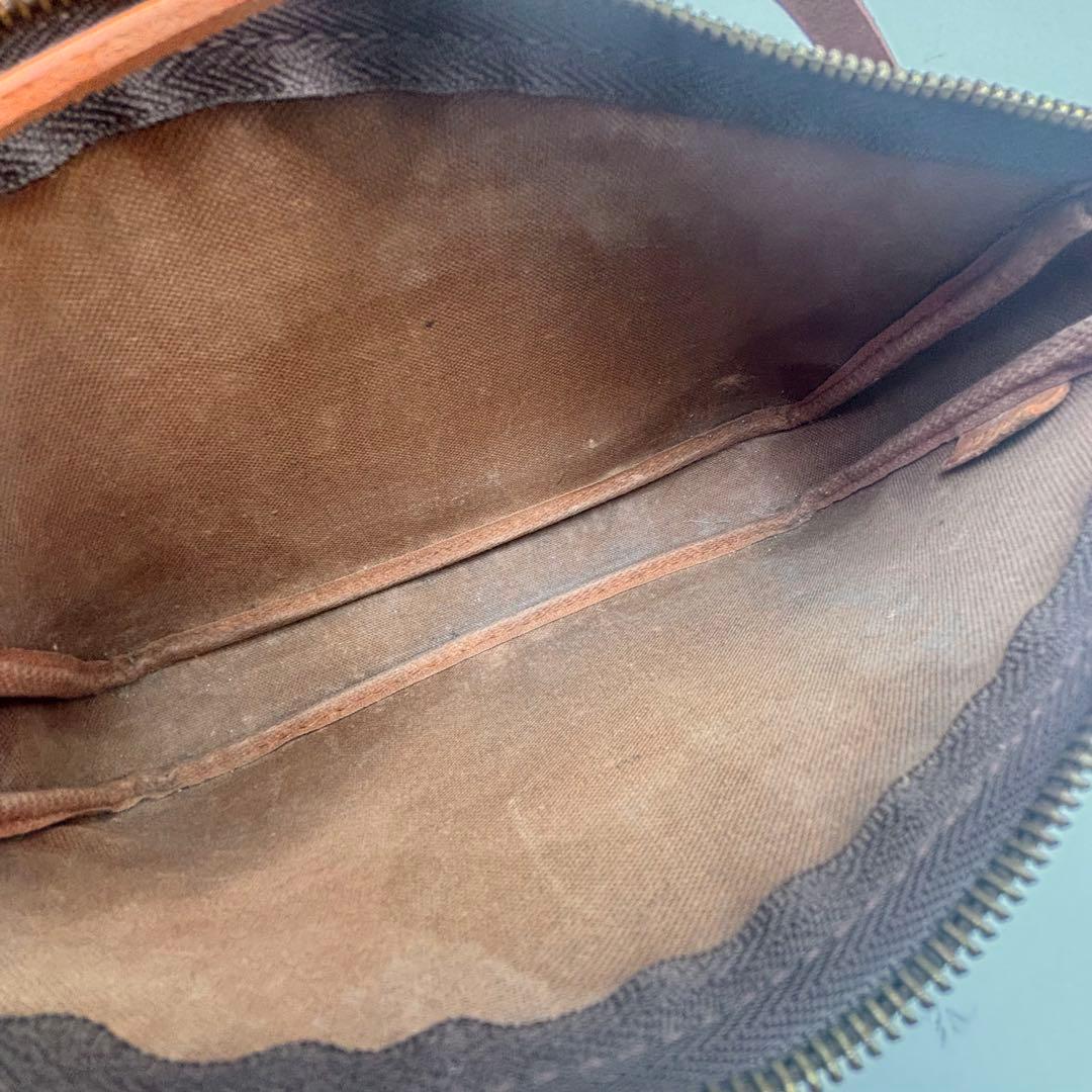 ルイヴィトン 　ポシェット アクセソワール アクセサリーポーチ ハンドバッグ