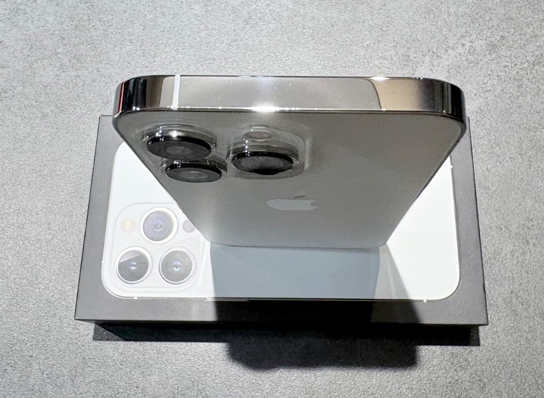 iPhone 13 Pro Silver (シルバー)　256GB SIMフリー