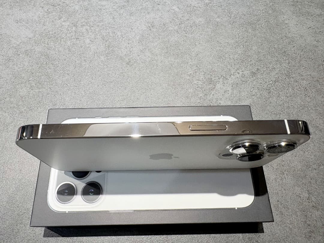 iPhone 13 Pro Silver (シルバー)　256GB SIMフリー