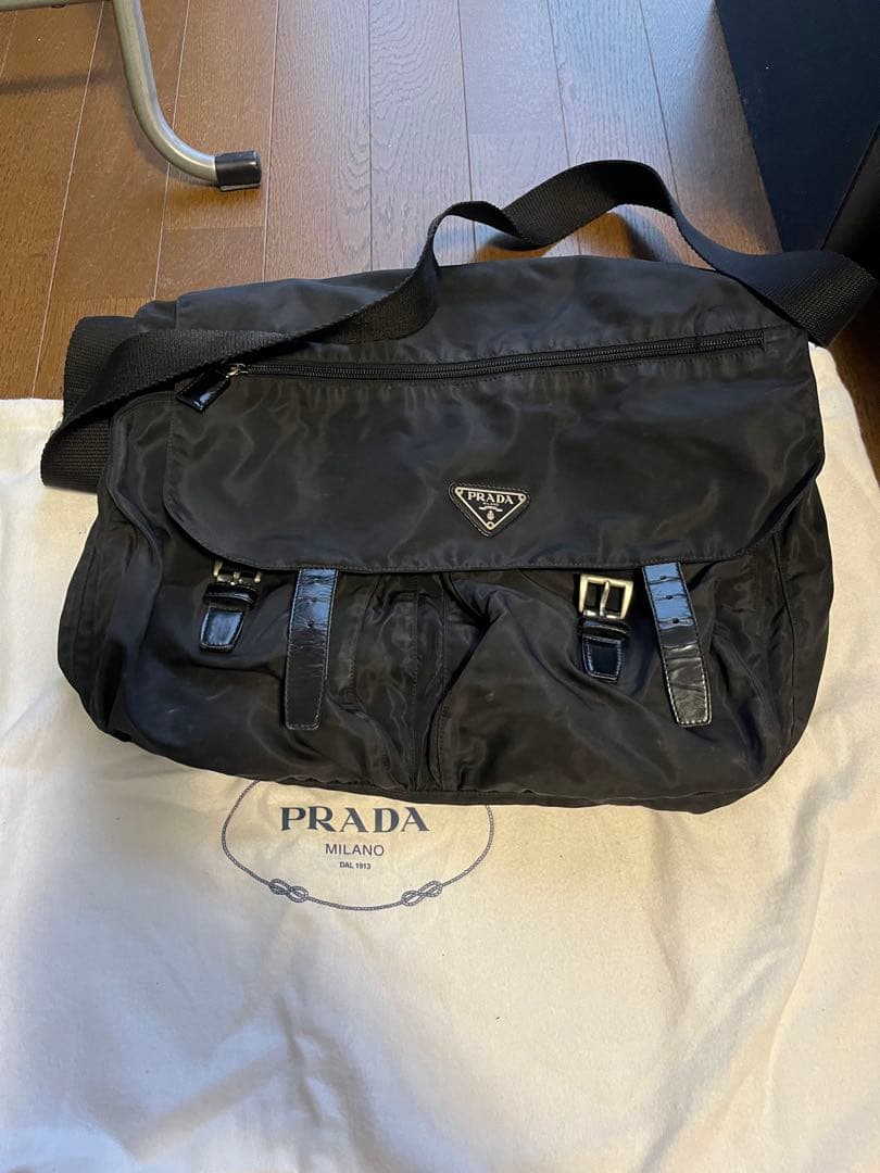 値下げ！PRADA メッセンジャーバッグ ブラック レザー テスートナイロン