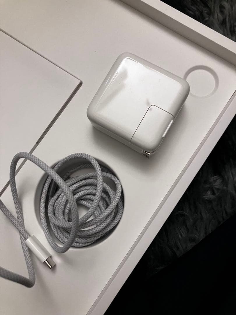 Apple MacBook Air M2 13インチ ミッドナイト 256GB