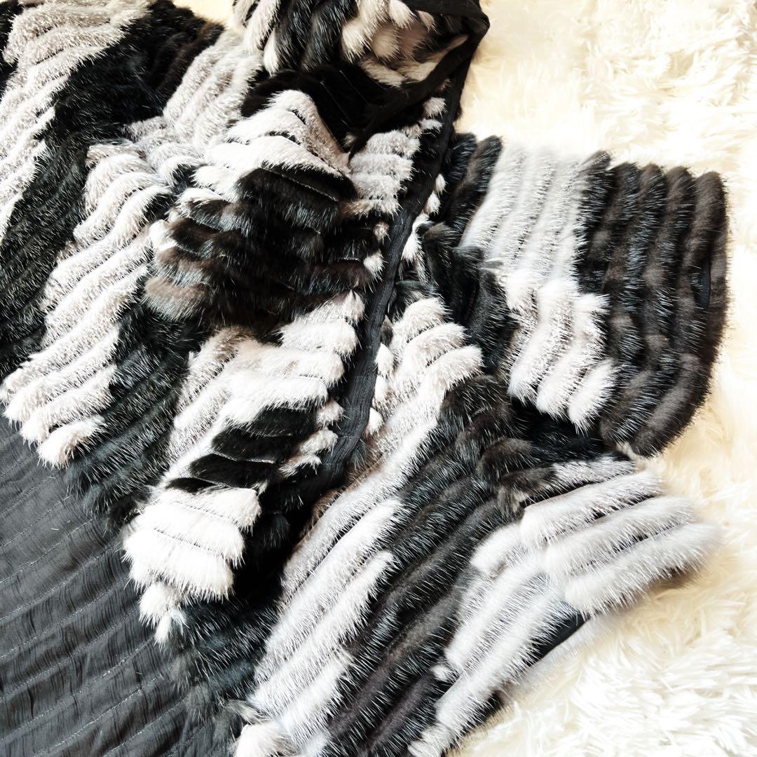 未使用　FENDIフェンディ マフラー付　総ミンク　コート　ブラック ブルゾン