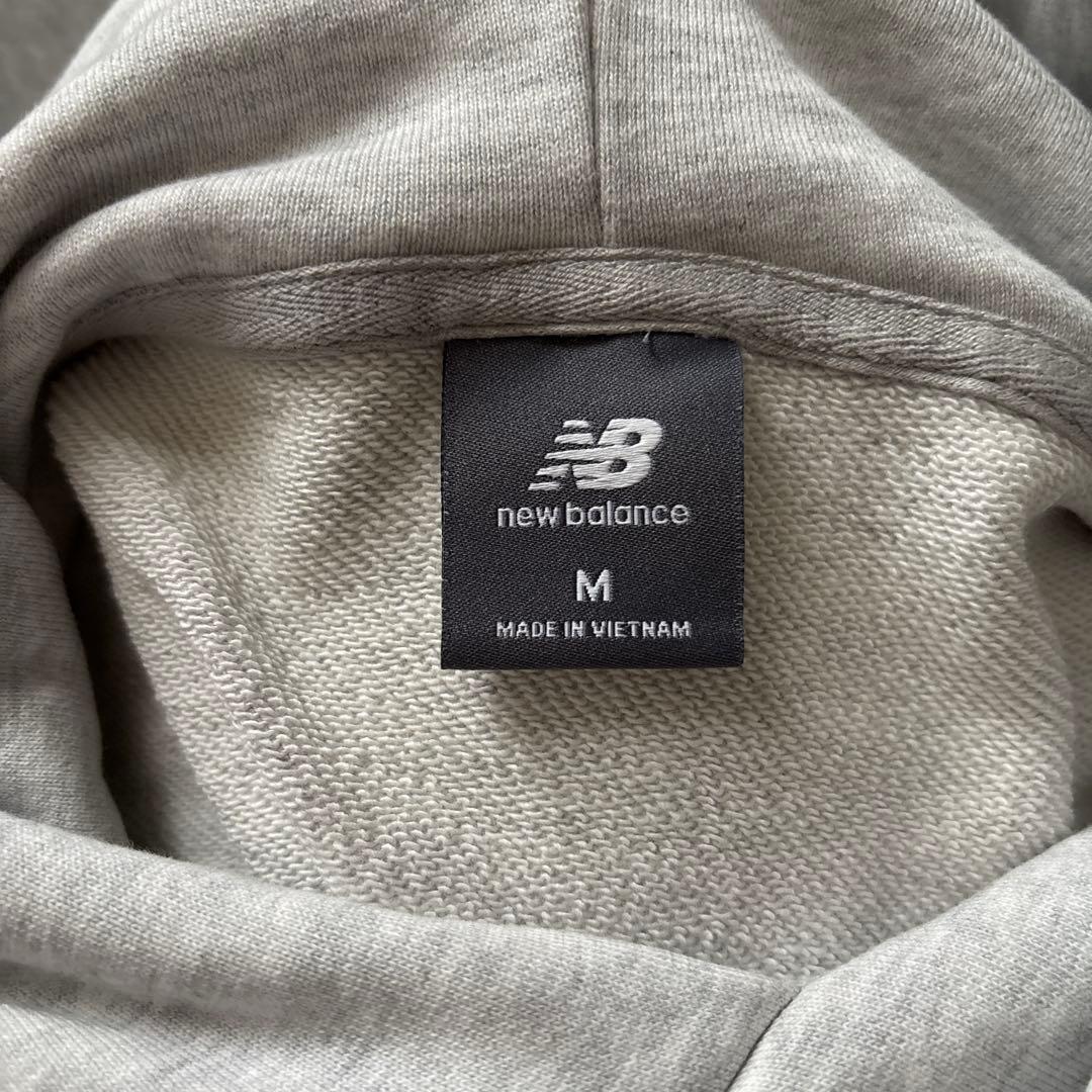 ニューバランス スウェットフーディー