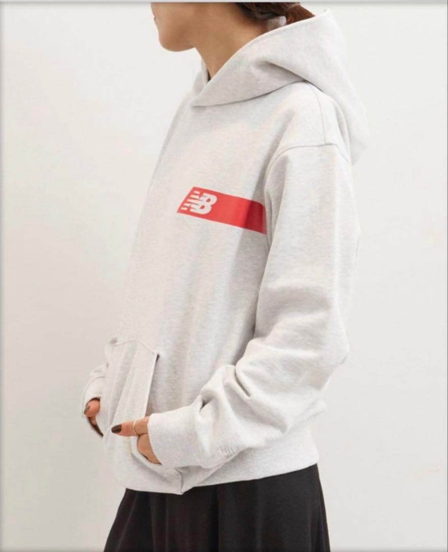 ニューバランス スウェットフーディー