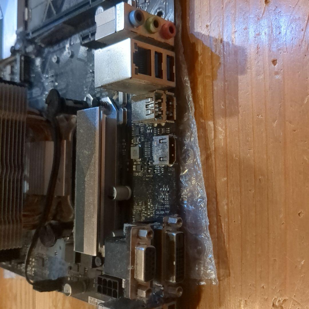 ASUS マザーボード i7-8700k メモリ4GB×4 ジャンク 動作未確認