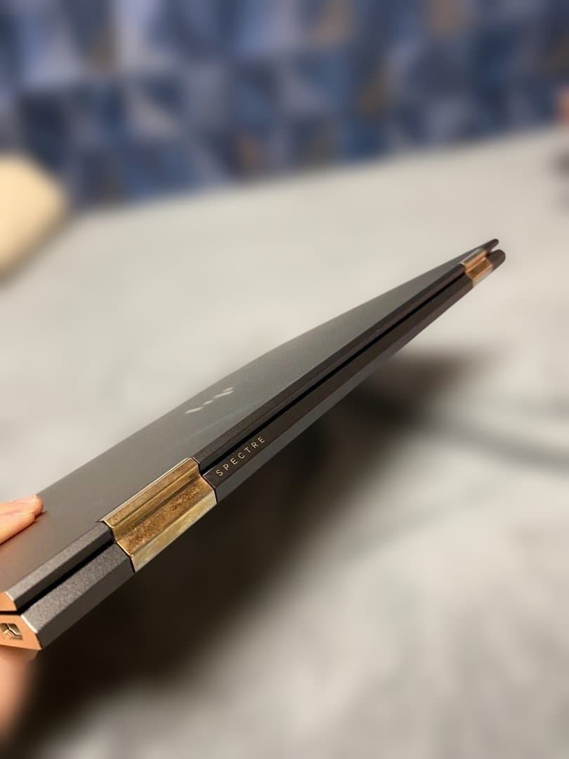 HP Spectre x360 2in1 15.6インチ 4K ノートPC