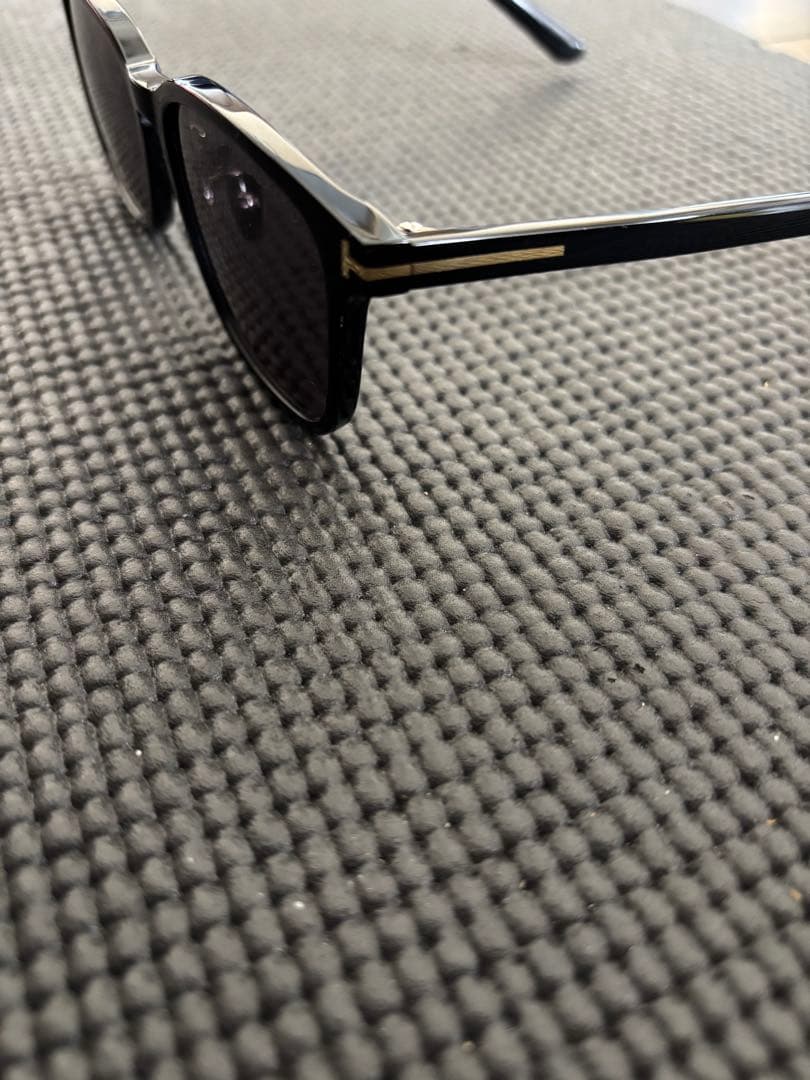 小物 TOM FORD FT1048