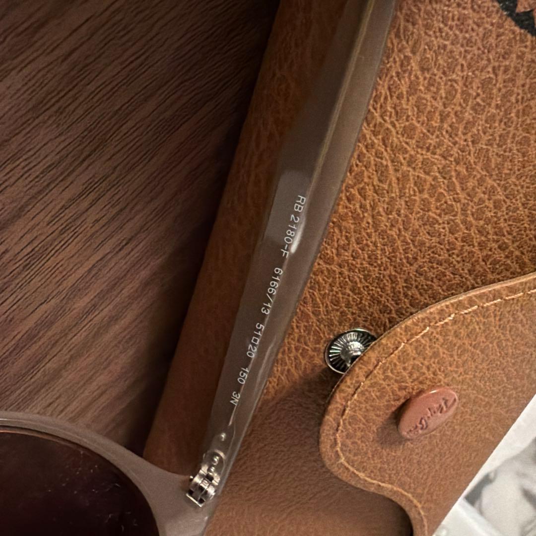 Ray-Ban ベージュサングラス ケース付き