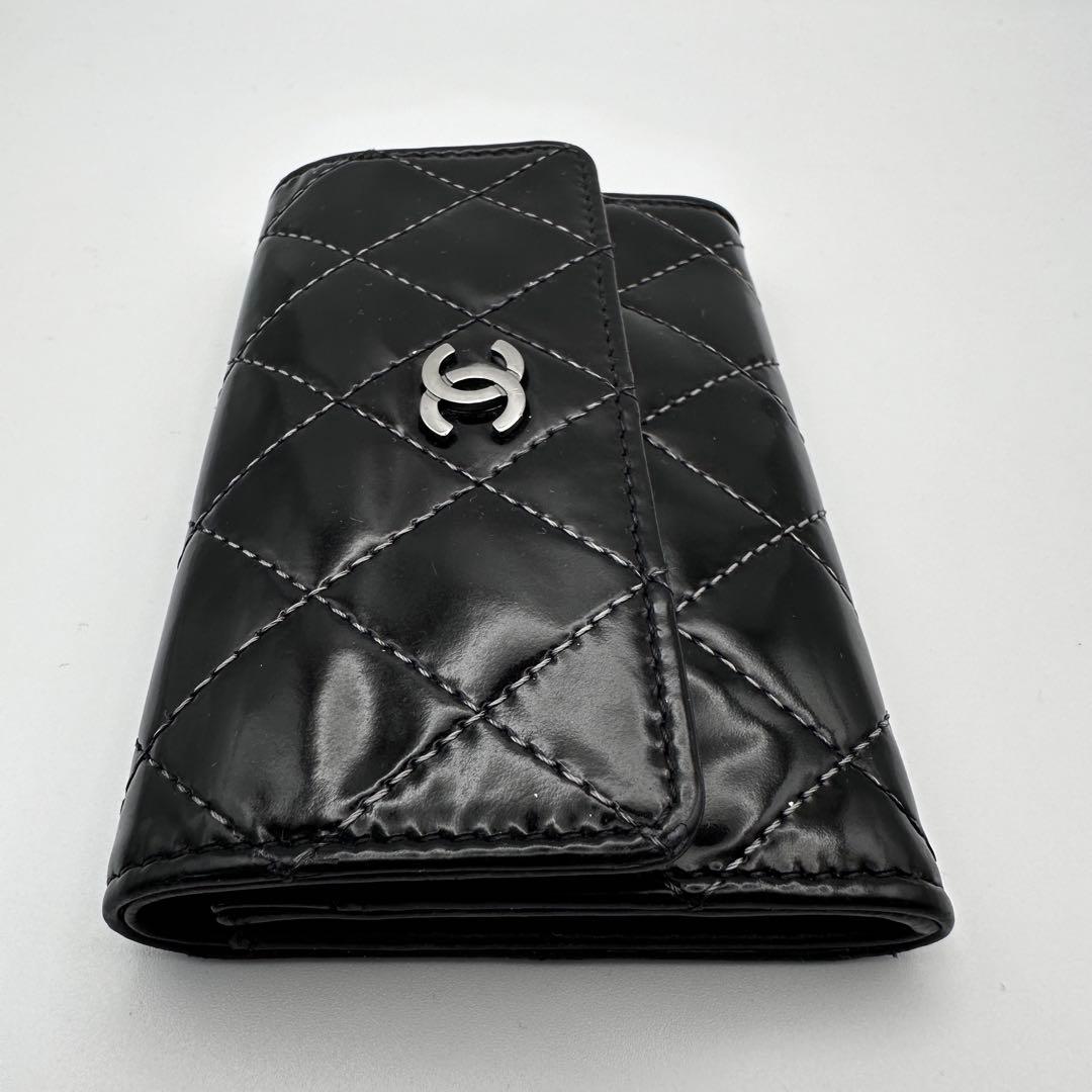 シャネル 財布 エナメル マトラッセ ケース シルバー金具