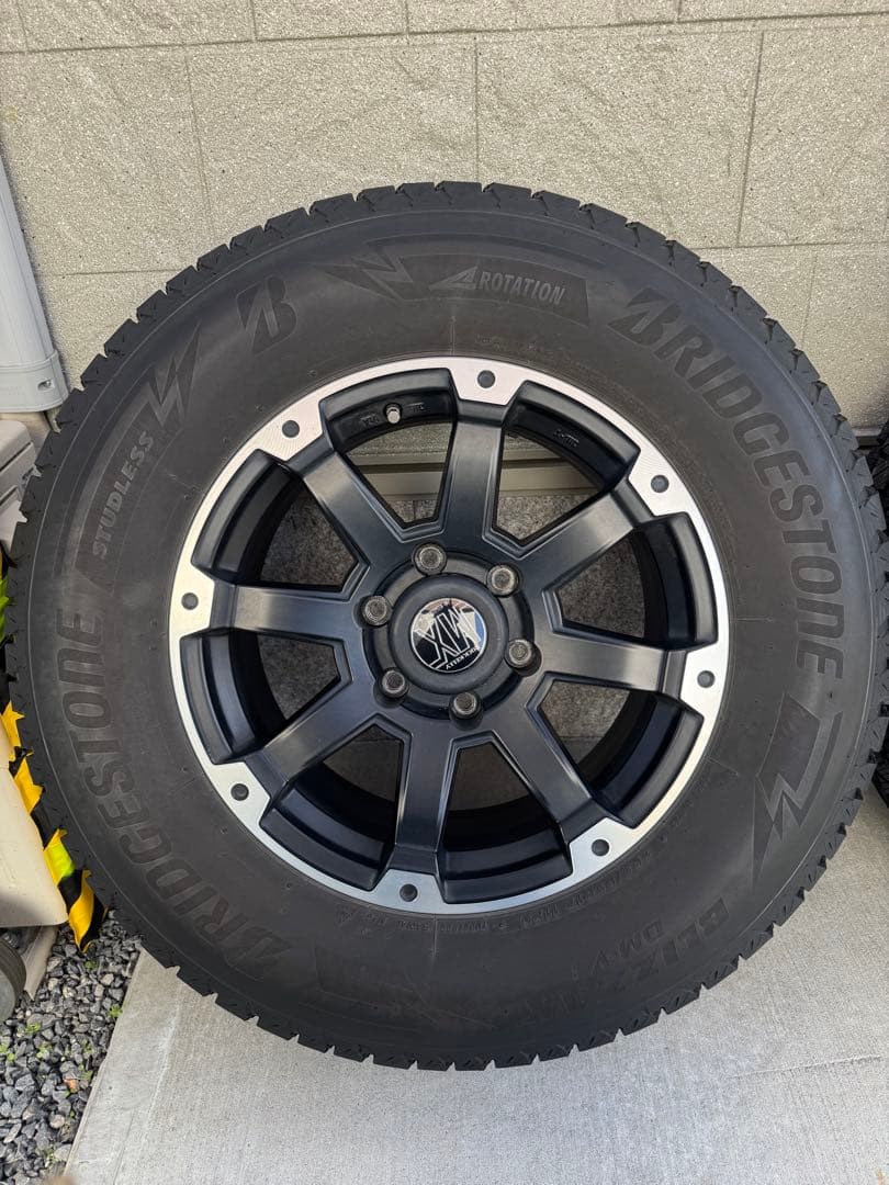 スタッドレスタイヤホイール　タイヤチェーン　265 65 17 ※引き取り専用