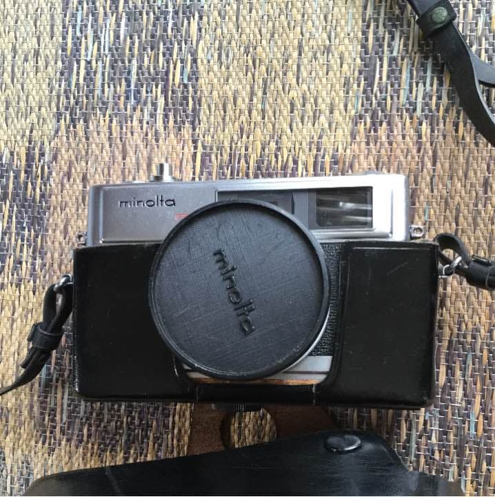 MINOLTA HI–MATIC 7s