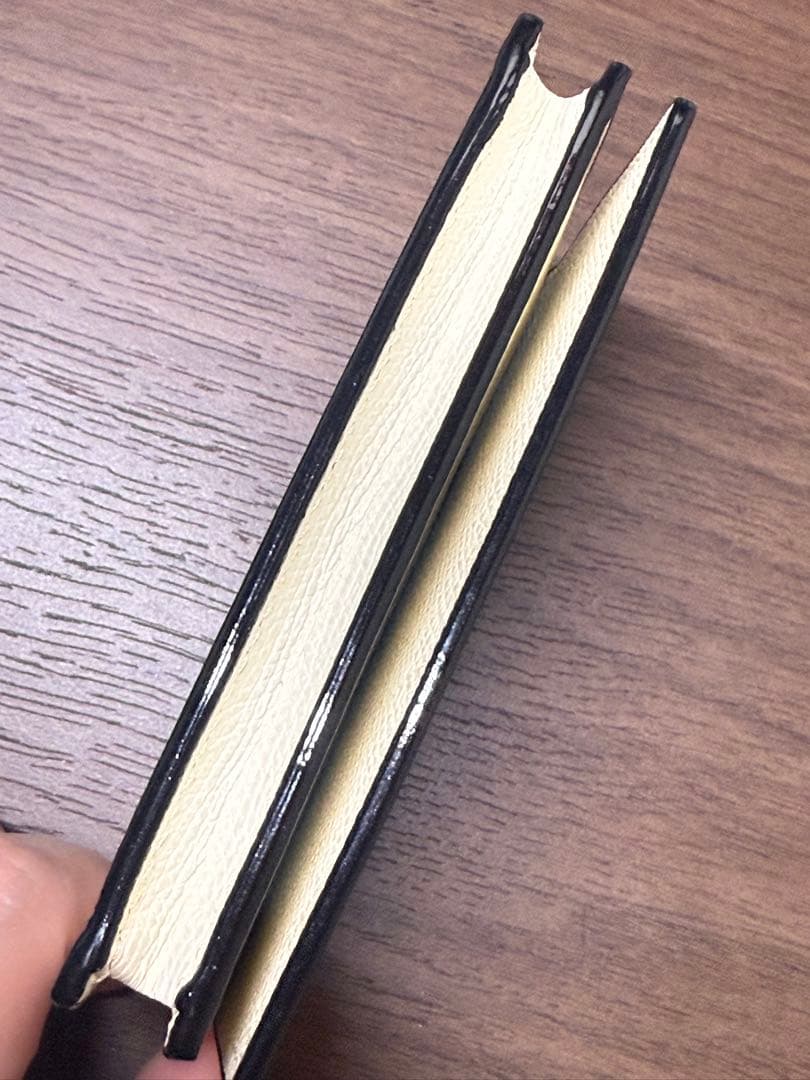 【最終値下げ】美品Valextra アイボリー 名刺入れ