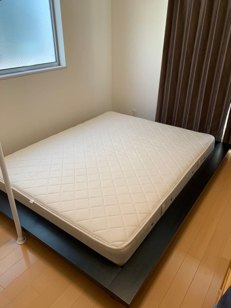 Cassina カッシーナ　クイーンサイズベッド　タム