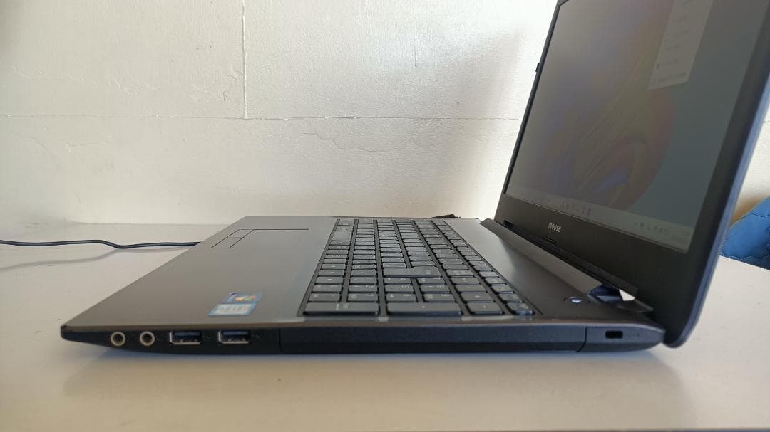 ⭐️ノートパソコンmouse 第六世代Core i3 SSD256G メモリ8G