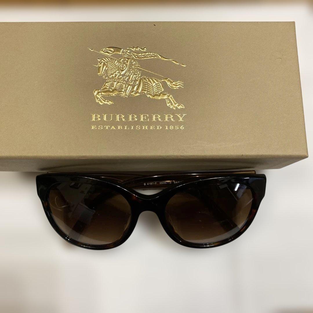 BURBERRY ブラウン キャットアイ サングラス