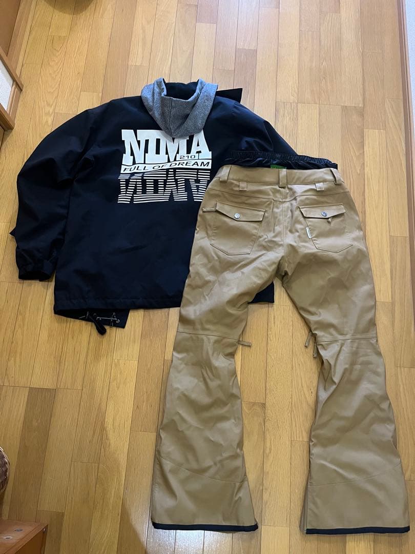 スノーボードウェアレディース上下セット