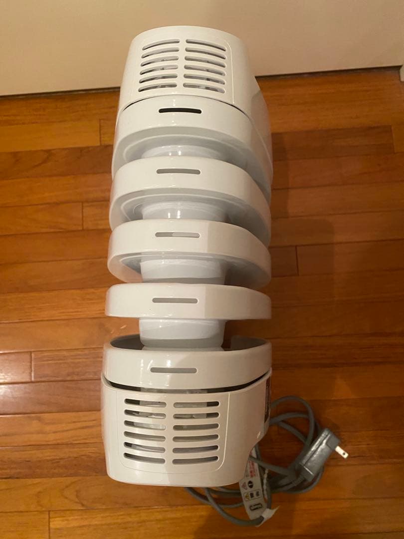 DeLonghi オイルヒーター ホワイト