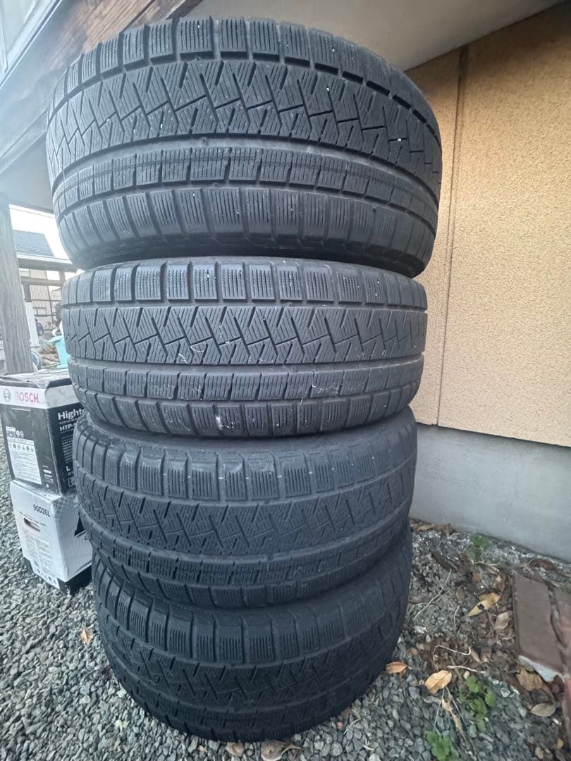 T*ル様 ヴェルファイア　アルファードPirelli4本タイヤ付ホイールセット1