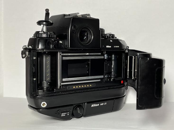 ★美品の訳アリ★ ニコンF4S / DP-20 / MB-21 / MF-23