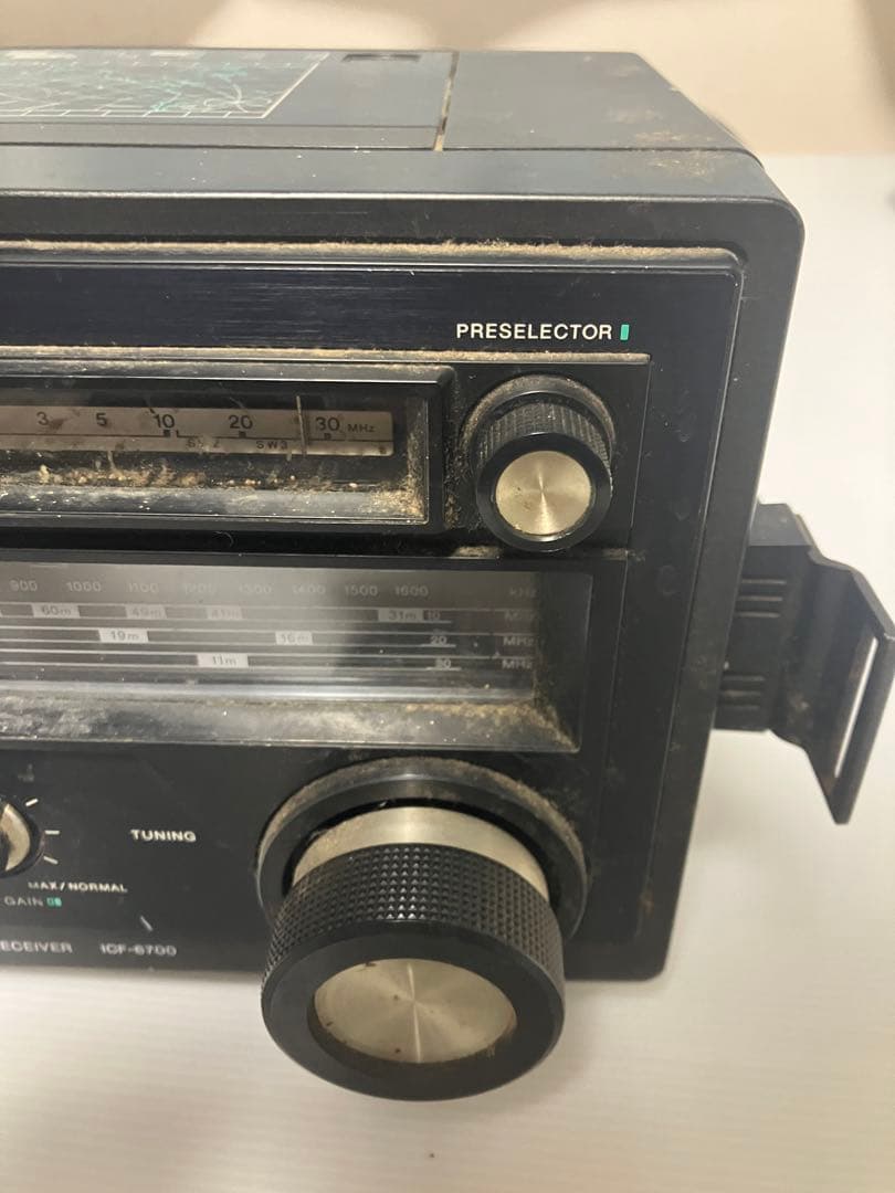 ジャンク品　SONY ICF-6700 ５バンドマルチバンドレシーバー　ラジオ
