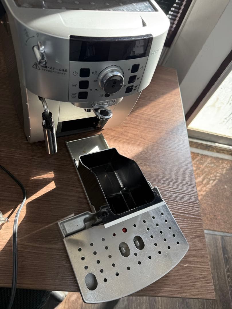 a*7様 デロンギ ECAM22110SBH エスプレッソマシン