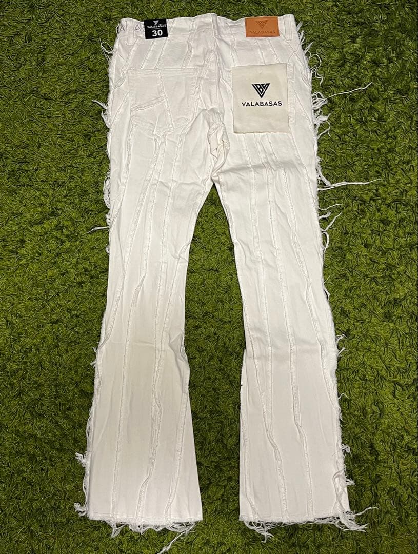 VALABASAS バラバサス スキニーフレアデニムホワイト 新品 30