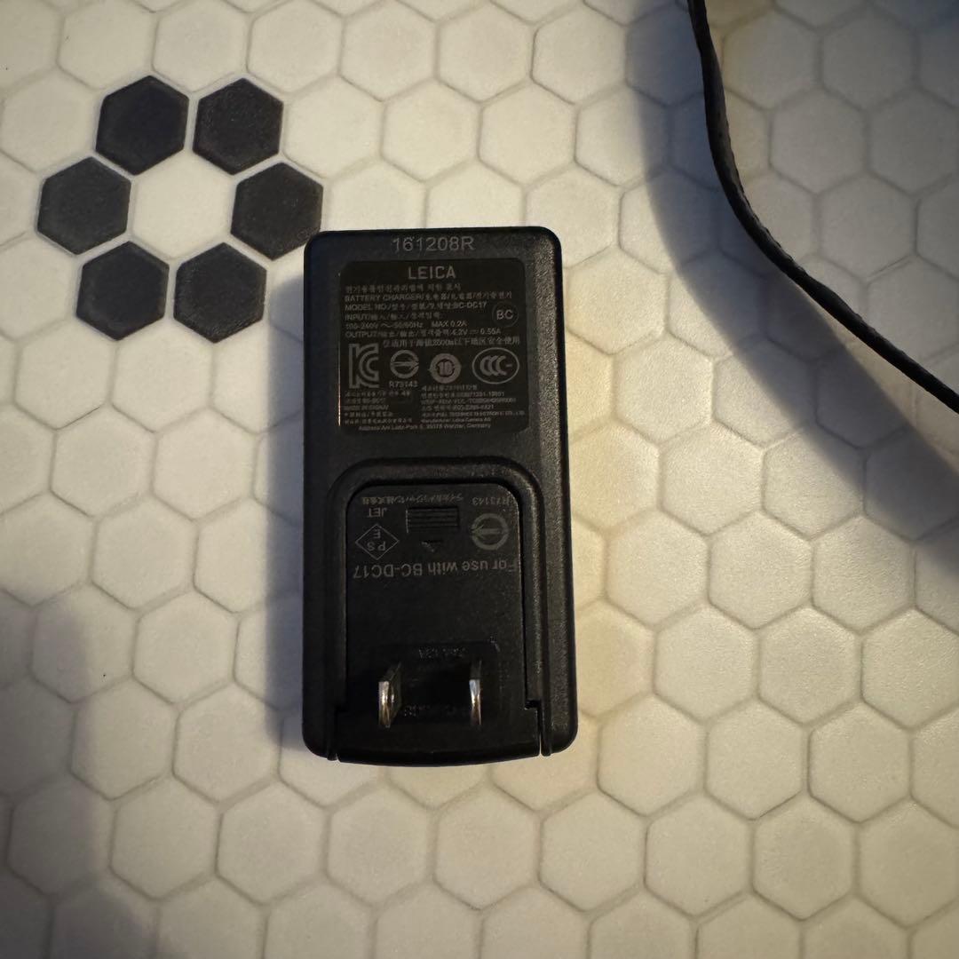 限定品　Leica チェキカメラ　ライカゾフォート　ミント