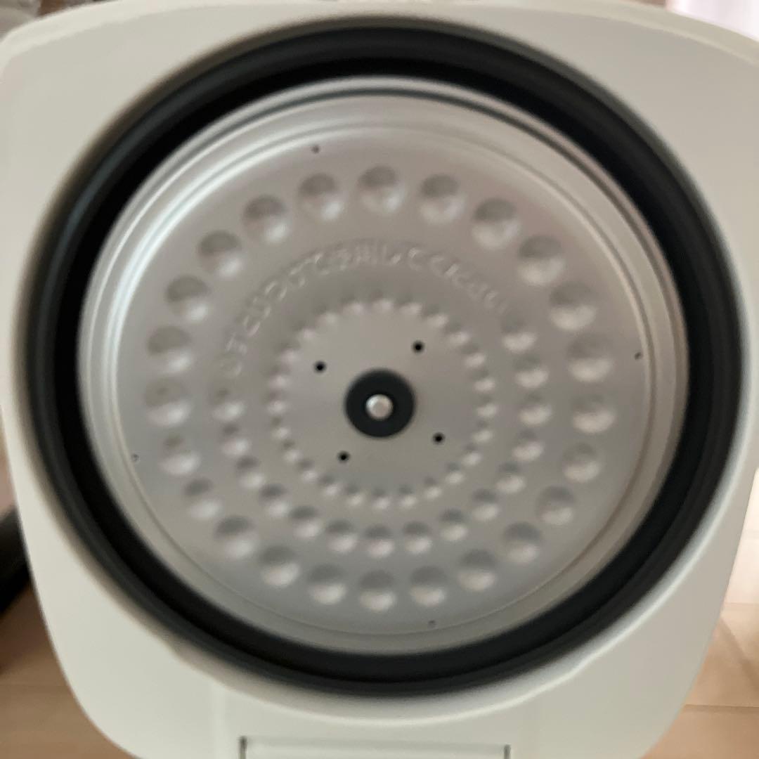 TIGER 炊飯器 JBH-G1 ホワイト