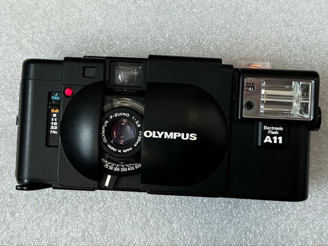 フィルムカメラ Olympus XA A11
