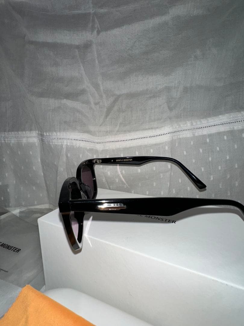 小物 w Gentle Monster LILIT01