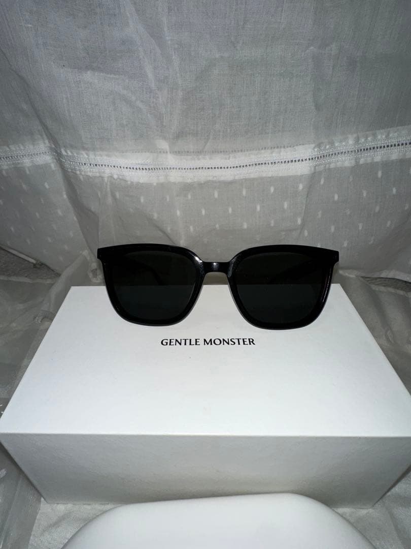 小物 w Gentle Monster LILIT01