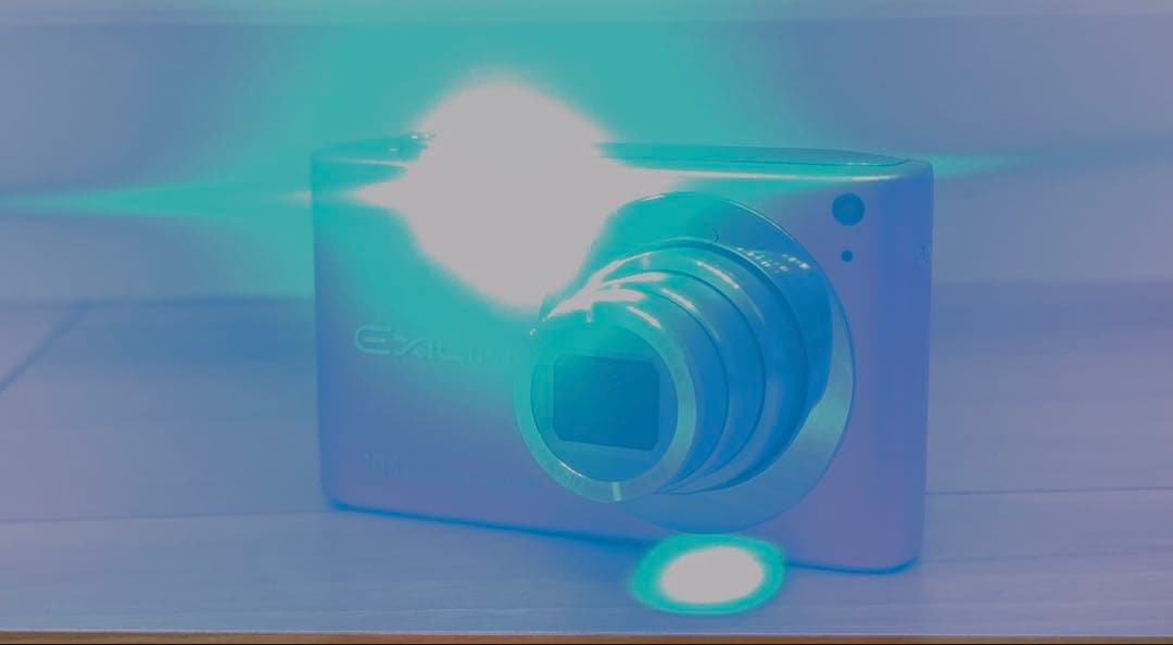 CASIO EXILIM 10.1メガピクセル コンパクトデジタルカメラ