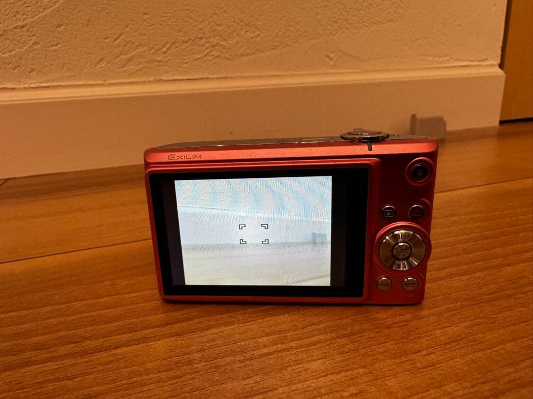 CASIO EXILIM 10.1メガピクセル コンパクトデジタルカメラ