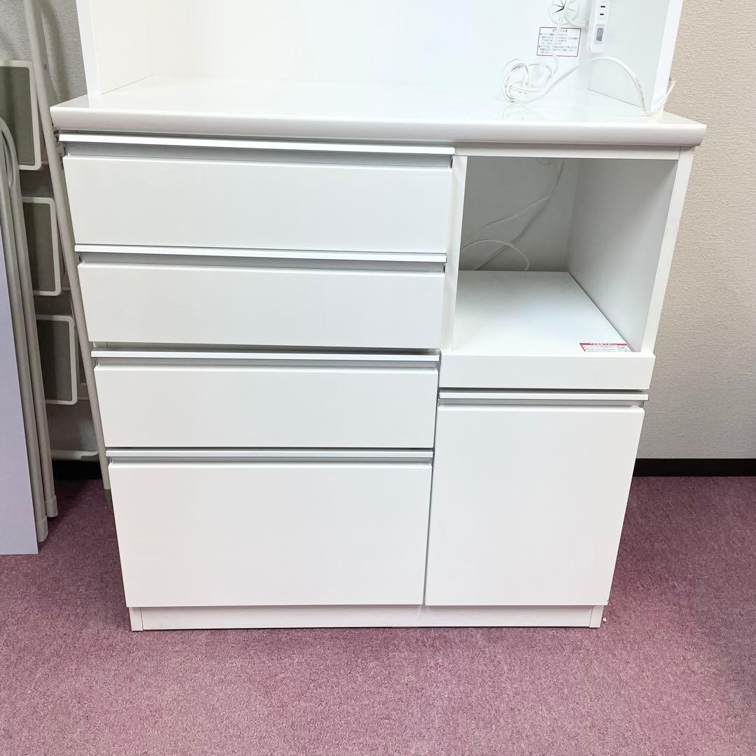 ニトリ　キッチンボード　食器棚　レジューム