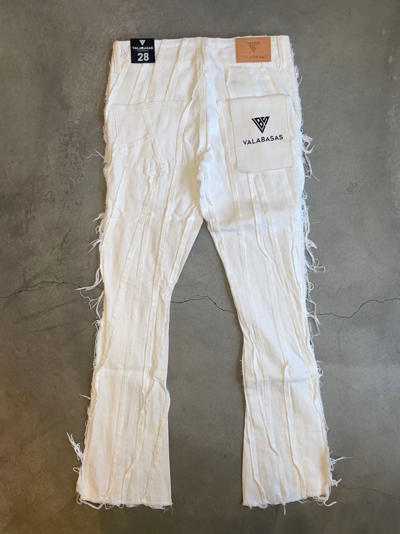 valabasasバラバサス スキニーフレアデニム ホワイト28 ラスト一点‼️