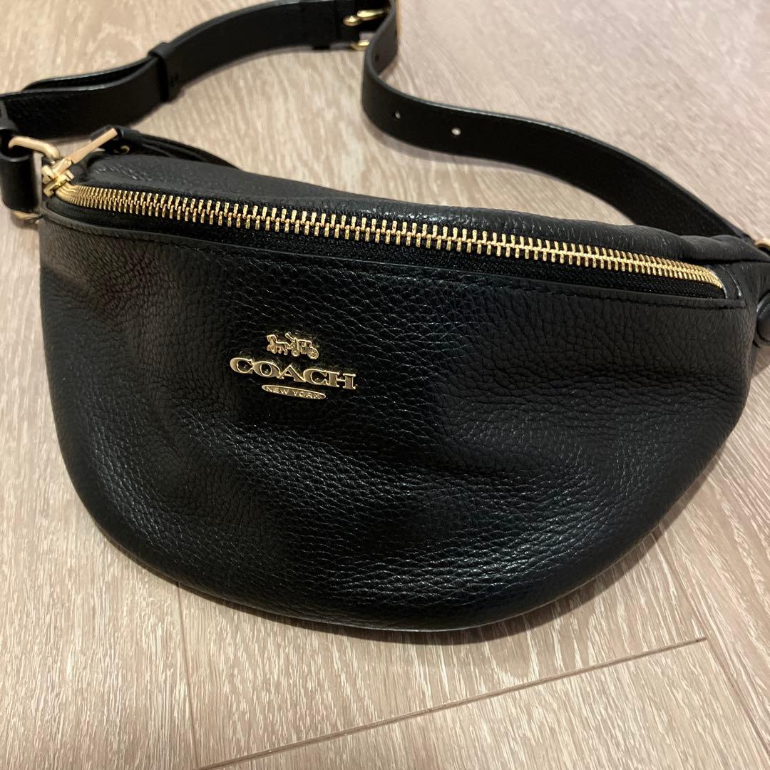 COACH ブラック ボディバッグ・ウエストコーチ レザー