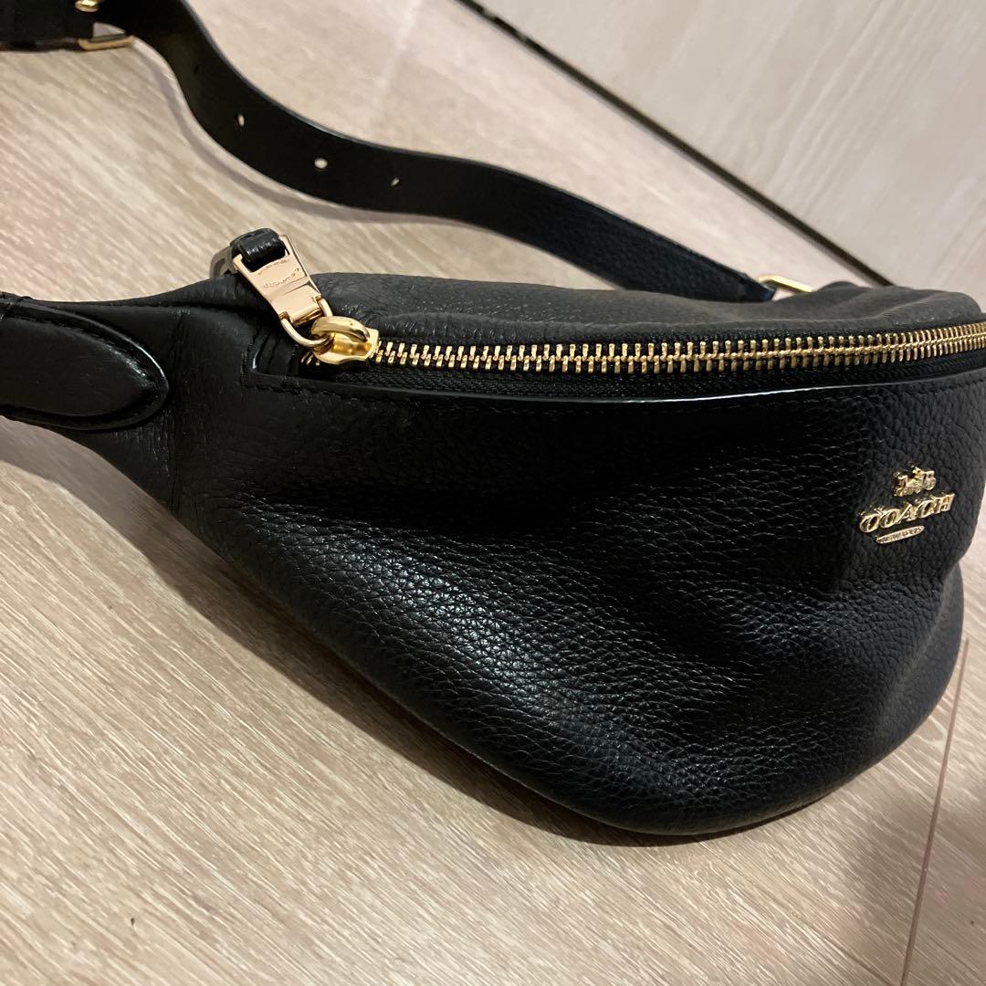 COACH ブラック ボディバッグ・ウエストコーチ レザー