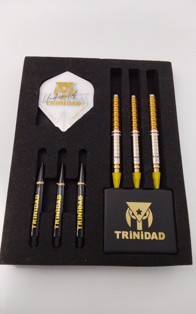 優*様 新作!TRiNiDAD GOMEZ TYPE 16!新品同品!ダーツセッ