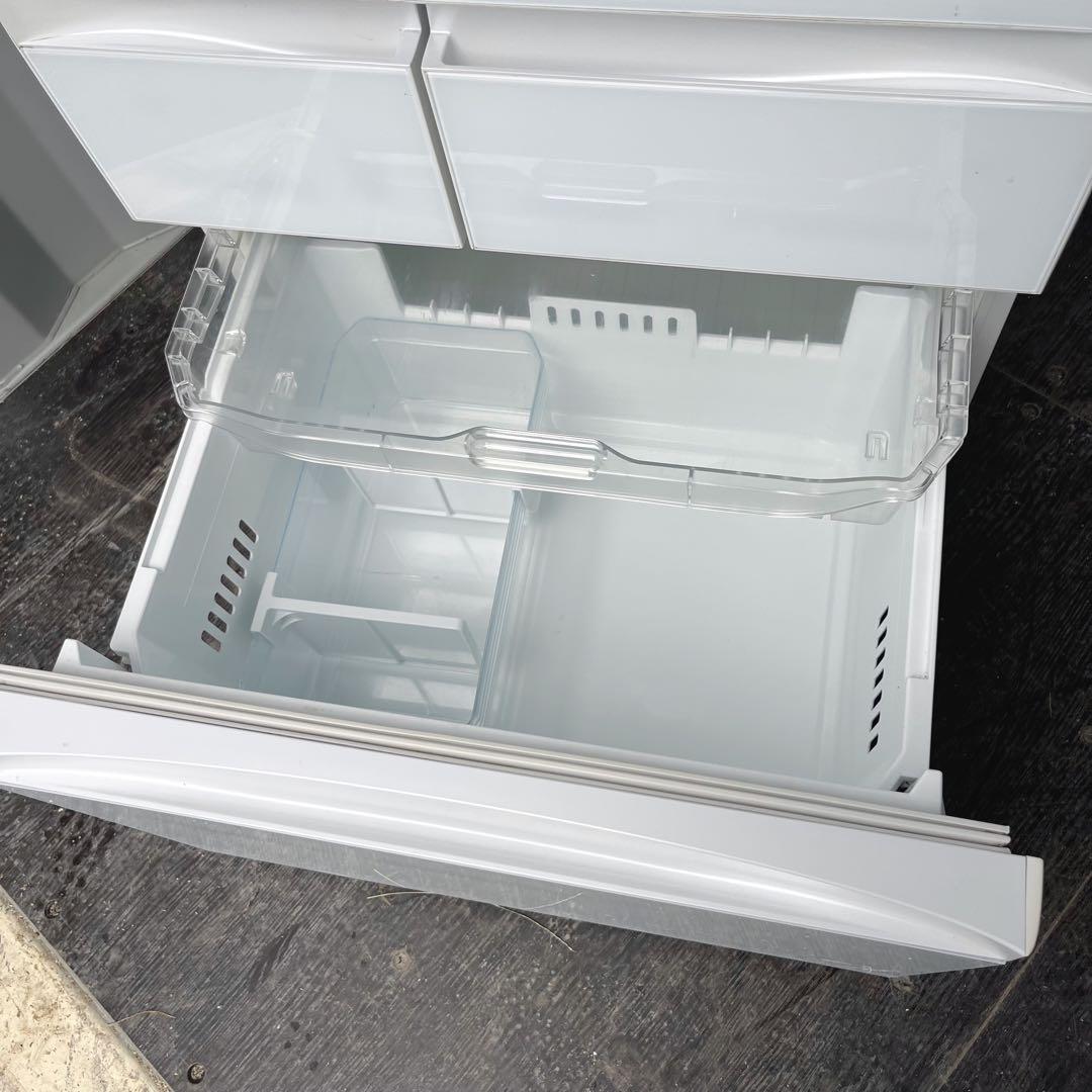 36取付無料！東芝ベジータ真ん中野菜室 自動製氷付きホワイト5ドア冷蔵庫！