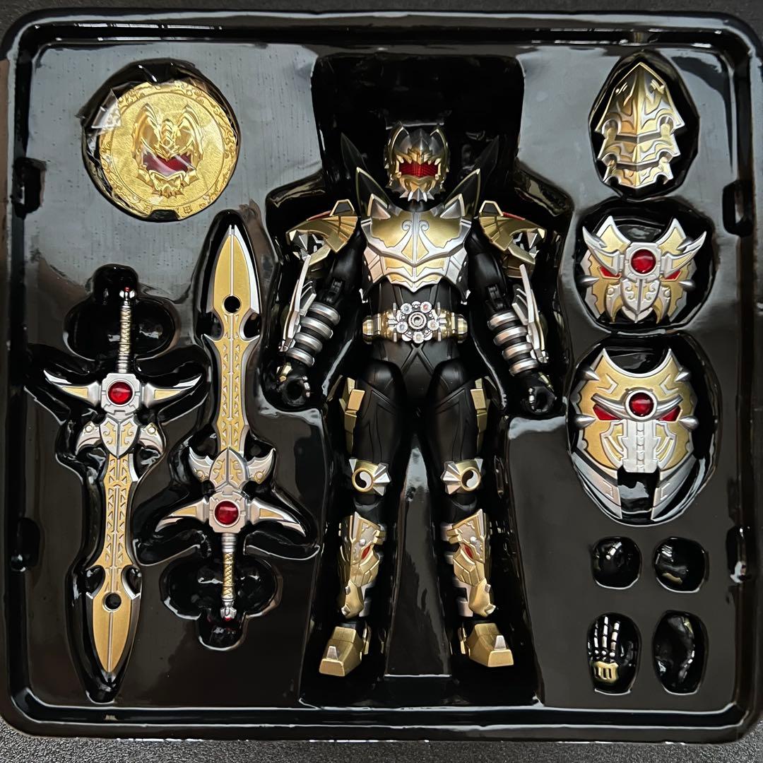 中動玩具 1/10『超限闘神』+『鎧勇士』可動フィギュア4体セット　まとめ売り
