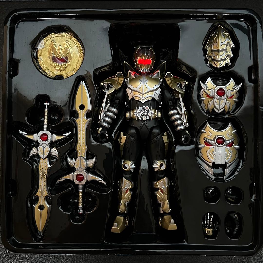 中動玩具 1/10『超限闘神』+『鎧勇士』可動フィギュア4体セット　まとめ売り